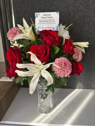 Buket Vas Bunga 2 Buket Vas Bunga 2